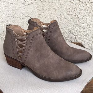 Born Leather Suede Waterville Boots 8.5